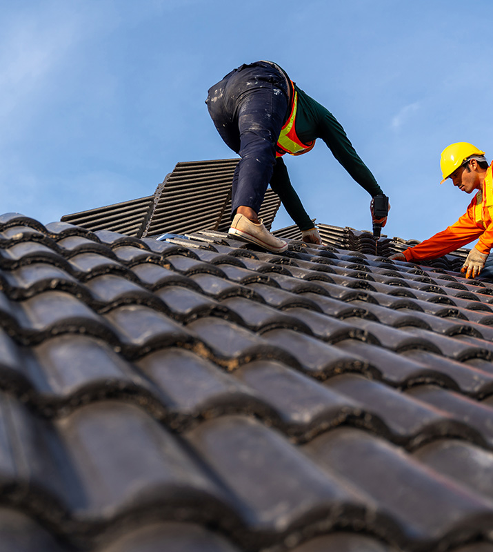 Rénovation de couverture en tuiles, ardoises ou zinc  à Villiers sur Marne et dans le Val de Marne (94)